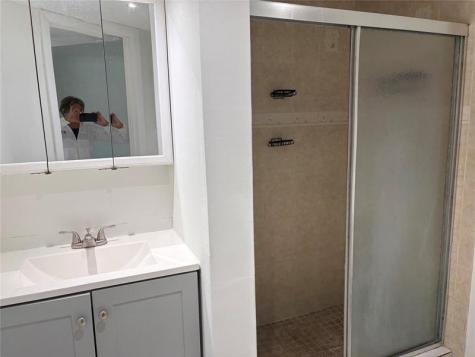 8000 Colony Circle Fort Lauderdale FL 33321