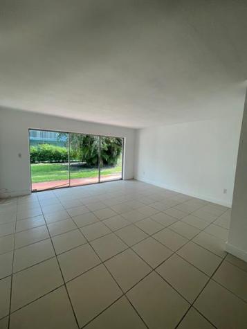 9365 Fontainebleau Boulevard Miami FL 33172