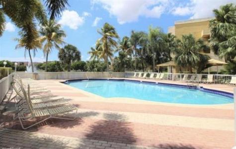 9365 Fontainebleau Boulevard Miami FL 33172