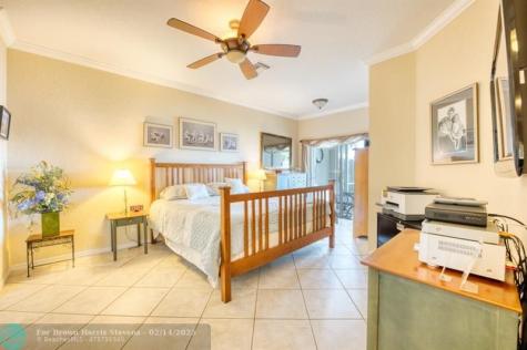 1044 SW 42nd Avenue Deerfield Beach FL 33442