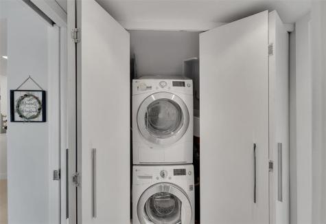 3050 NE 48th Court Lighthouse Point FL 33064