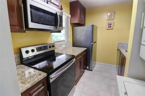 3246 NW 102nd Terrace Coral Springs FL 33065