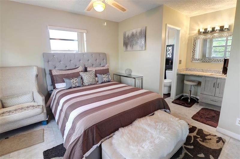 3246 NW 102nd Terrace Coral Springs FL 33065