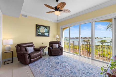 21 Harbour Isle Drive W Hutchinson Island FL 34949