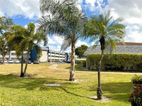 7837 Golf Circle Drive Margate FL 33063