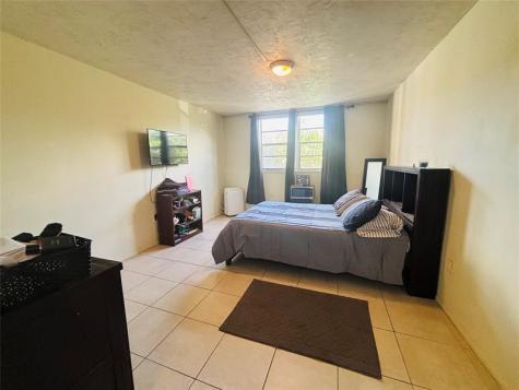 7300 NW 17th Street Plantation FL 33313
