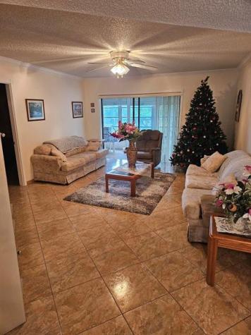 4000 NW 44 Avenue Lauderdale Lakes FL 33319