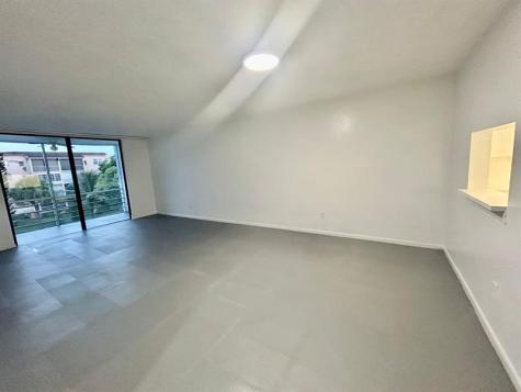 2850 Somerset Drive Lauderdale Lakes FL 33311