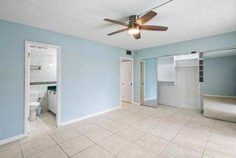 1084 Harwood F Deerfield Beach FL 33442