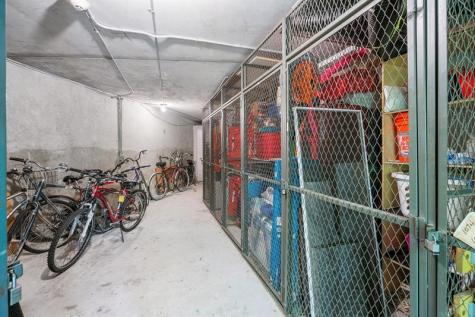 1084 Harwood F Deerfield Beach FL 33442