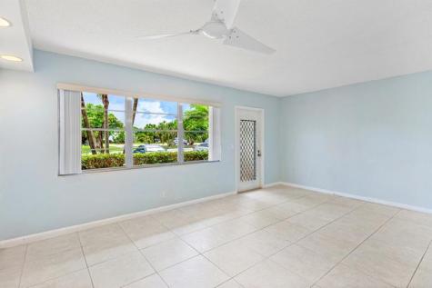 1084 Harwood F Deerfield Beach FL 33442
