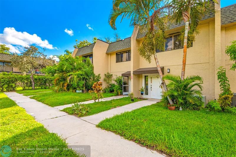 89 Deer Creek Road Deerfield Beach FL 33442