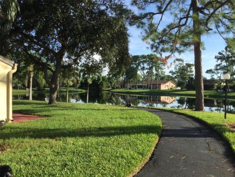 418 Pine Glen Lane Greenacres FL 33463