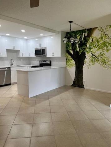 418 Pine Glen Lane Greenacres FL 33463