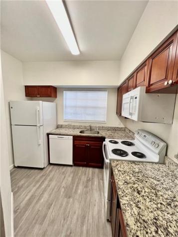 640 Cypress Club Way Deerfield Beach FL 33064