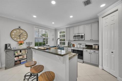 81 Legacy Court Delray Beach FL 33445