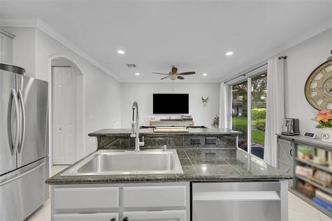 81 Legacy Court Delray Beach FL 33445
