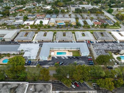 3525 Tyler Street Hollywood FL 33021