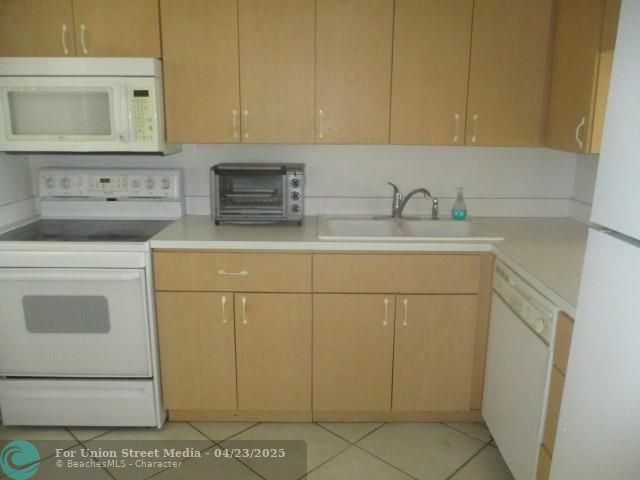 2314 S Cypress Bend Drive Pompano Beach FL 33069