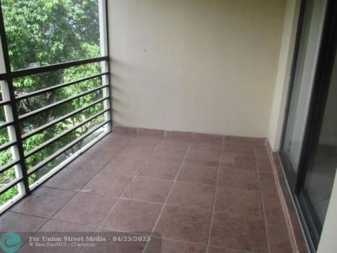 2314 S Cypress Bend Drive Pompano Beach FL 33069