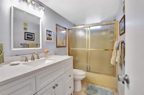 2615 NE 3rd Court Boynton Beach FL 33435