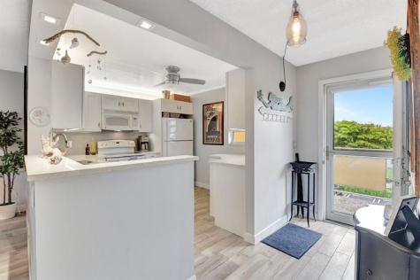 2615 NE 3rd Court Boynton Beach FL 33435