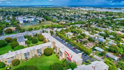 2615 NE 3rd Court Boynton Beach FL 33435