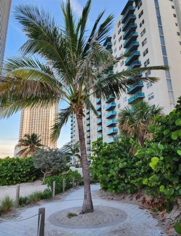 4001 S Ocean Drive Hollywood FL 33019