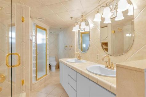 374 Golfview Road North Palm Beach FL 33408