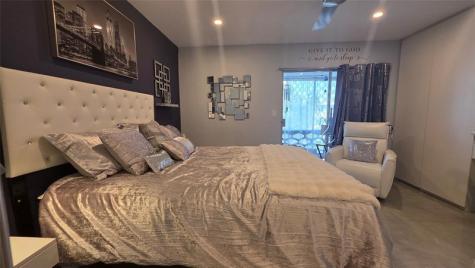 15610 NE 6th Avenue Miami FL 33162