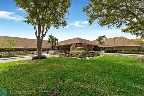10442 Sunrise Lakes Boulevard Sunrise FL 33322