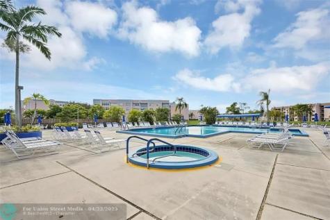 10442 Sunrise Lakes Boulevard Sunrise FL 33322
