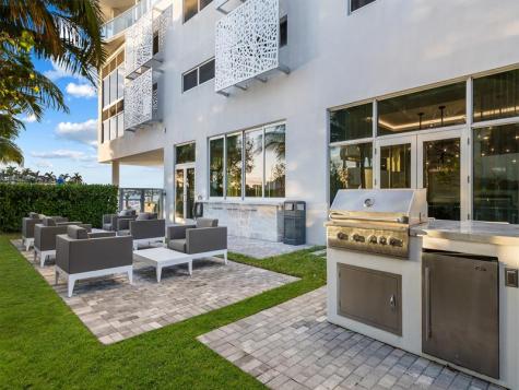 321 N Birch Road Fort Lauderdale FL 33304