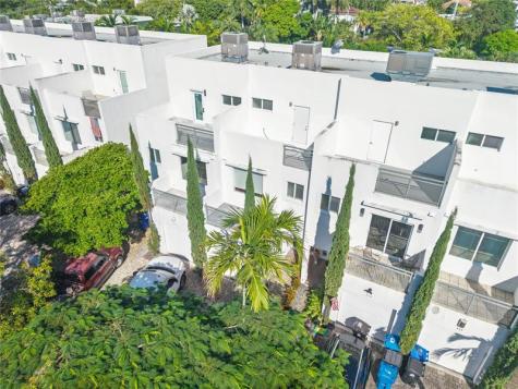 822 NE 19th Avenue Fort Lauderdale FL 33304