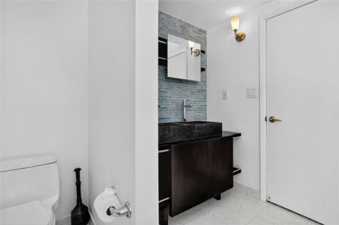 822 NE 19th Avenue Fort Lauderdale FL 33304