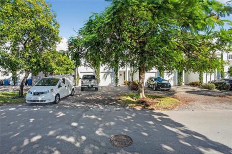 822 NE 19th Avenue Fort Lauderdale FL 33304