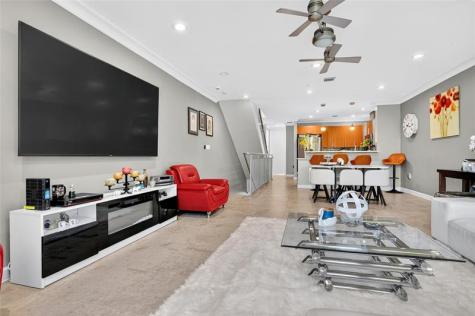 822 NE 19th Avenue Fort Lauderdale FL 33304