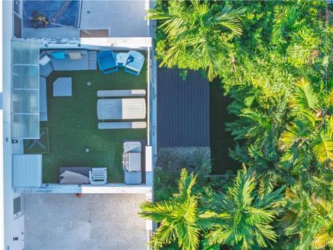 822 NE 19th Avenue Fort Lauderdale FL 33304