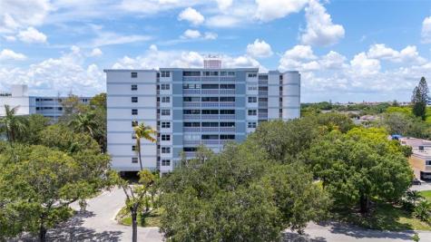 3301 Spanish Moss Terrace Lauderhill FL 33319