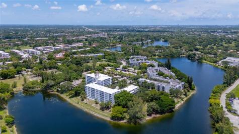 3301 Spanish Moss Terrace Lauderhill FL 33319