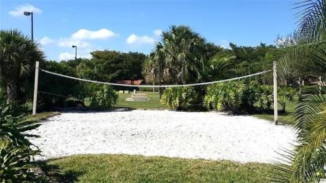 3320 Pinewalk Drive Margate FL 33063