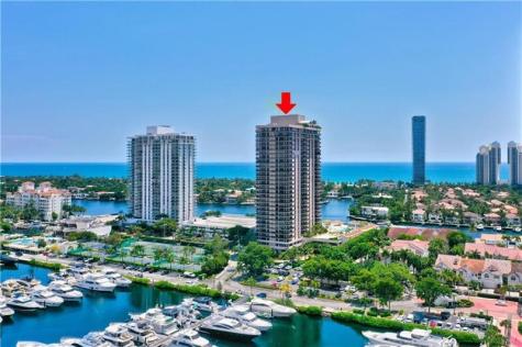 19667 Turnberry Way Miami FL 33180