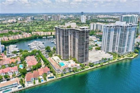19667 Turnberry Way Miami FL 33180