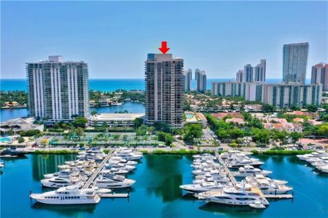 19667 Turnberry Way Miami FL 33180