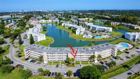267 Wellington J West Palm Beach FL 33417