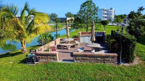 267 Wellington J West Palm Beach FL 33417