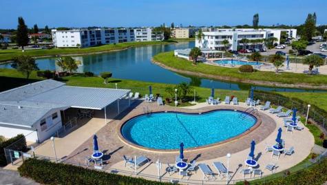 267 Wellington J West Palm Beach FL 33417