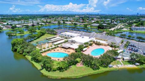 267 Wellington J West Palm Beach FL 33417
