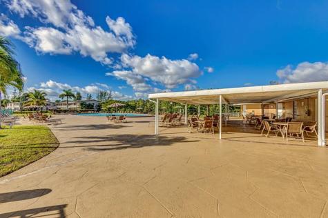 267 Wellington J West Palm Beach FL 33417