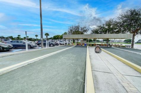 267 Wellington J West Palm Beach FL 33417